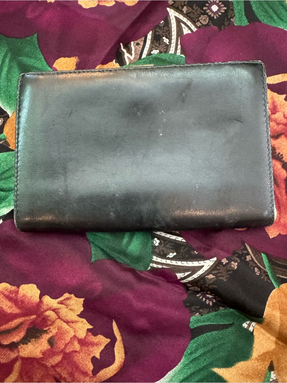 Vintage Gucci Black Leather Wallet with Gold horsebit Hardware - Picture 2 of 14